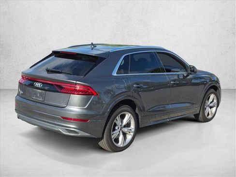 Used 2022 Audi Q8 Premium Plus w/ Premium Plus Package AWD/4WD image 5