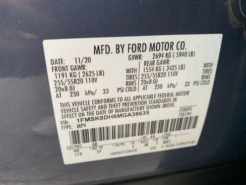 Used 2021 Ford Explorer XLT w/ Equipment Group 202A AWD/4WD image 35