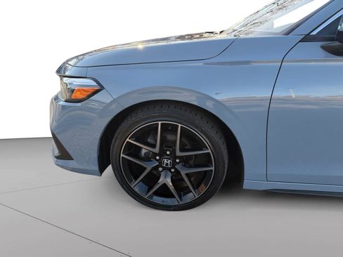 Used 2022 Honda Civic Sport Touring image 19