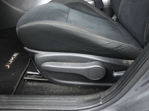 Used 2015 Nissan Juke SV image 11