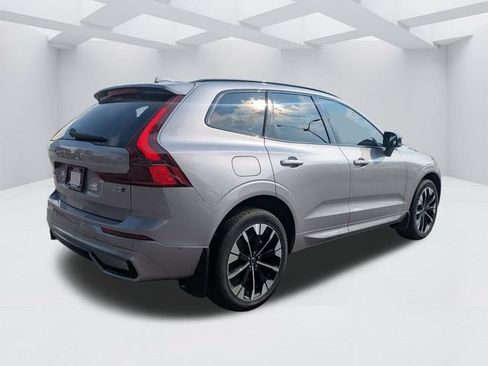 Certified 2026 Volvo XC60 B5 Plus w/ Climate Package AWD/4WD image 5