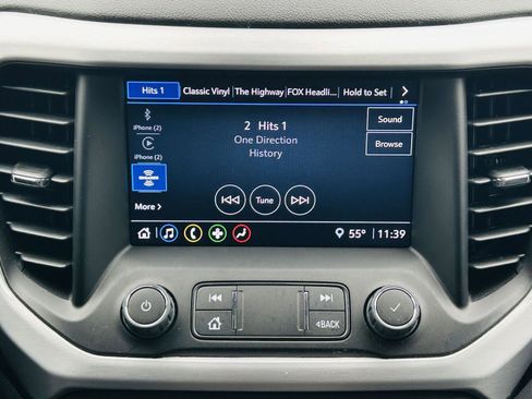 Used 2023 GMC Acadia SLE w/ Driver Convenience Package image 22