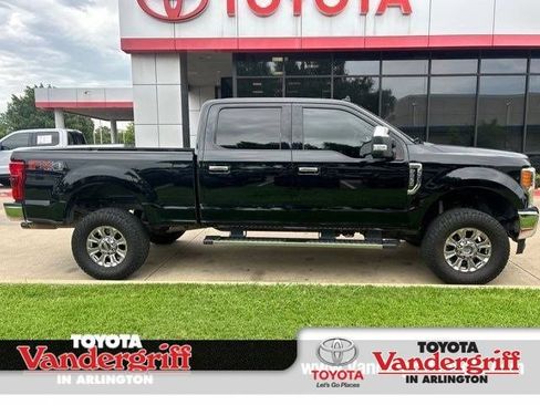 Used 2019 Ford F250 Lariat w/ Lariat Ultimate Package AWD/4WD image 1