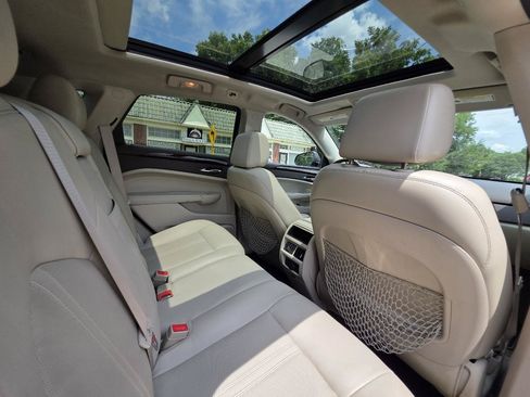 Used 2011 Cadillac SRX Luxury FWD image 38