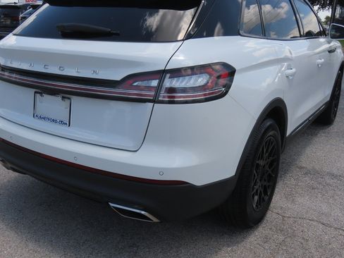 Used 2021 Lincoln Nautilus Reserve FWD image 12