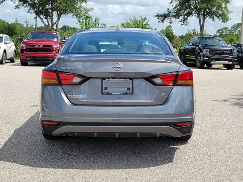 Certified 2025 Nissan Altima 2.5 S FWD image 7