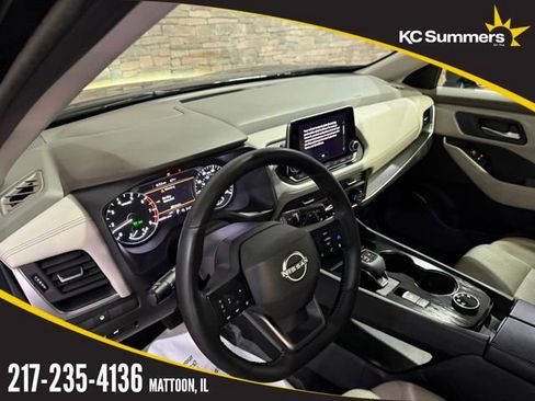 Certified 2025 Nissan Rogue SV image 12