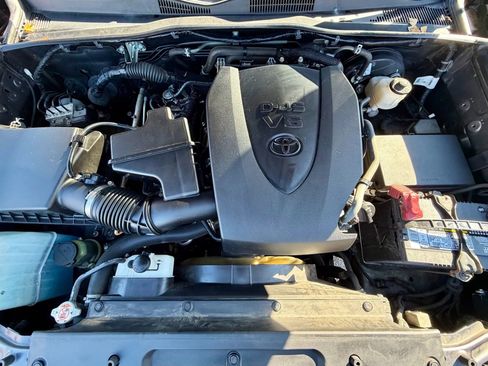 Used 2019 Toyota Tacoma SR5 image 16