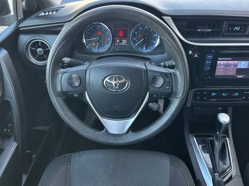 Used 2017 Toyota Corolla LE image 14