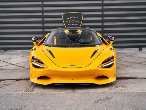 Used 2024 McLaren 750S image 18