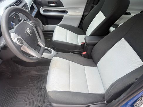 Used 2012 Toyota Prius C Three FWD image 16