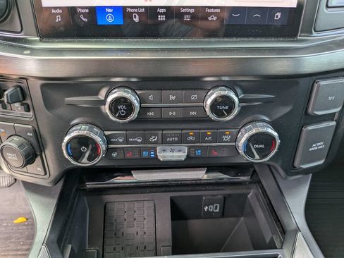 Used 2023 Ford F250 Lariat w/ Lariat Ultimate Package AWD/4WD image 29