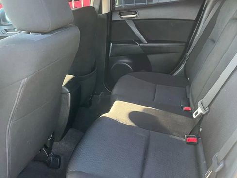 Used 2010 MAZDA MAZDA3 i Touring image 8