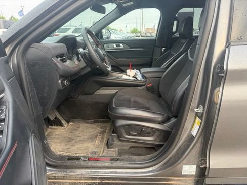Used 2025 Ford Explorer ST AWD/4WD image 15