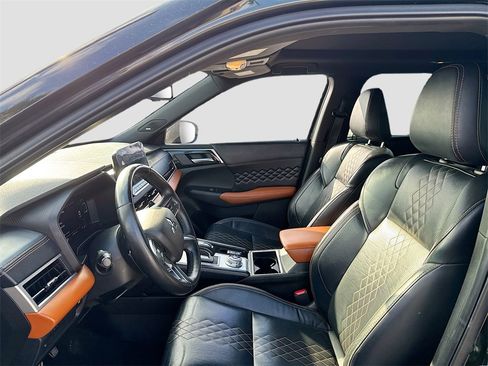 Used 2022 Mitsubishi Outlander SEL image 11