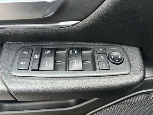 Used 2019 RAM 1500 Big Horn image 15