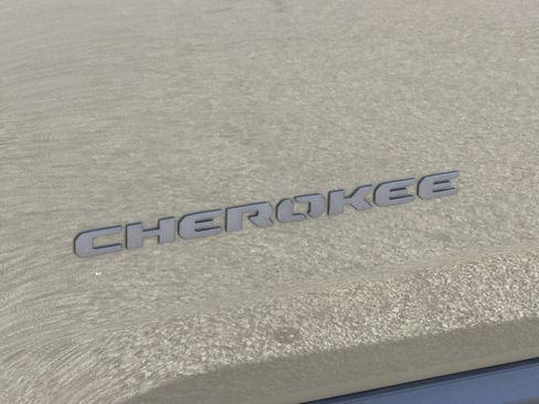 Used 2026 Jeep Cherokee Overland AWD/4WD image 40