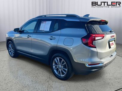 Used 2023 GMC Terrain SLT
