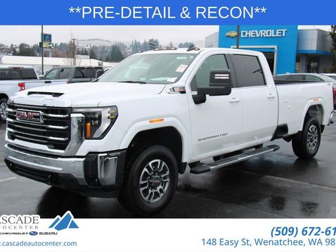 Used 2025 GMC Sierra 3500 SLE image 1
