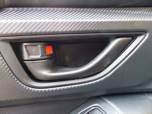 Used 2024 Subaru Crosstrek 2.0i Premium image 17