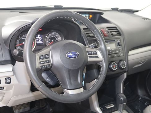 Used 2015 Subaru Forester 2.5i Limited AWD/4WD image 6