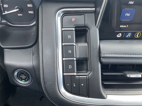 Used 2021 GMC Yukon XL SLT image 15