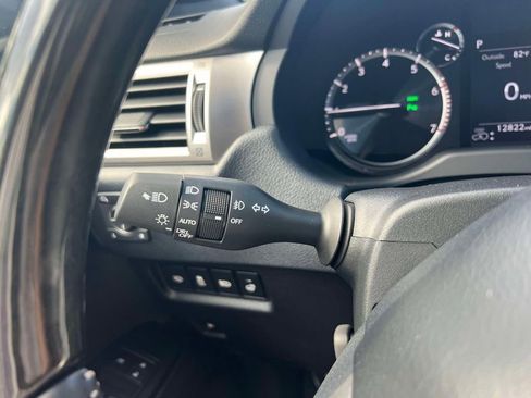 Certified 2023 Lexus GX 460 Luxury w/ Sport Design Package AWD/4WD image 27