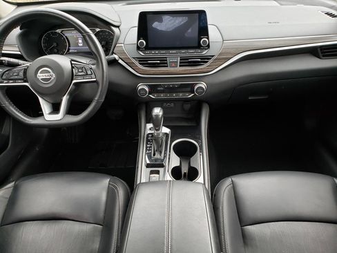 Used 2022 Nissan Altima 2.5 Platinum image 6