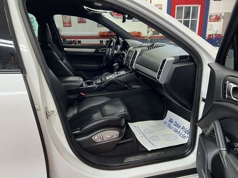 Used 2014 Porsche Cayenne GTS image 10