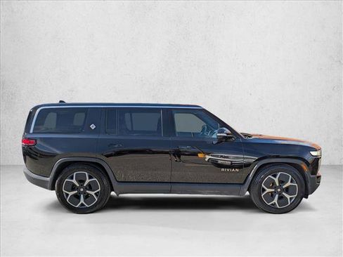 Used 2023 Rivian R1S Adventure image 4