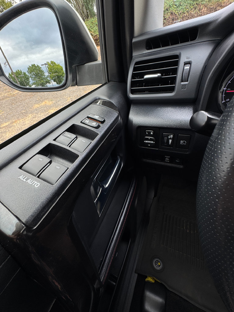 Used 2024 Toyota 4Runner TRD Off-Road Premium AWD/4WD image 16