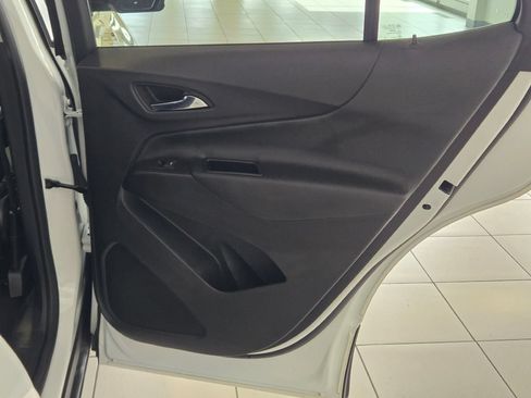 Certified 2024 Chevrolet Equinox LT AWD/4WD image 9