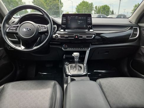 Used 2021 Kia Seltos EX AWD/4WD image 18
