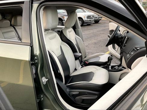 Used 2018 Jeep Compass Limited w/ Navigation Group image 6