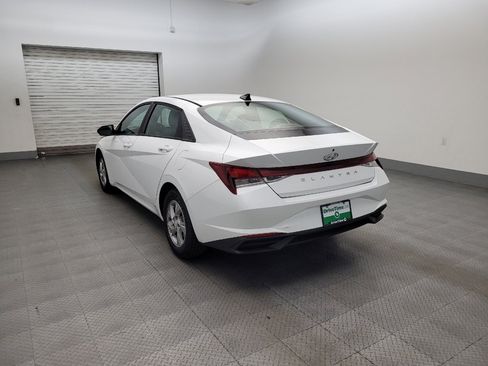 Used 2021 Hyundai Elantra SE w/ Cargo Package FWD image 5