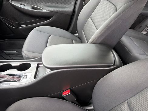 Used 2025 Chevrolet Malibu RS FWD image 13