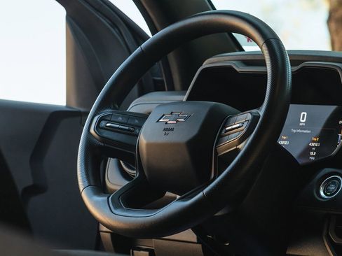 Used 2023 Chevrolet Colorado Trail Boss w/ LPO, Dark Essentials Package image 24