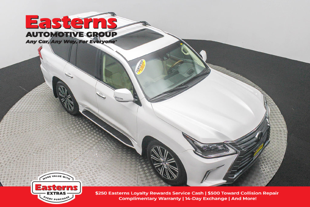 Used 2021 Lexus LX 570 4WD w/ Luxury Package image 4