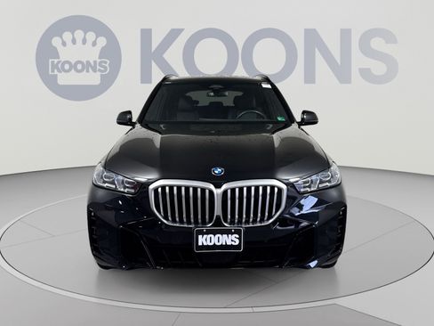 Used 2025 BMW X5 xDrive50e w/ M Sport Package AWD/4WD image 11