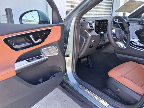 New 2026 Mercedes-Benz GLC 300 image 18