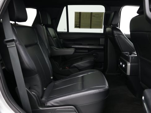 Used 2021 Ford Expedition XLT AWD/4WD image 41