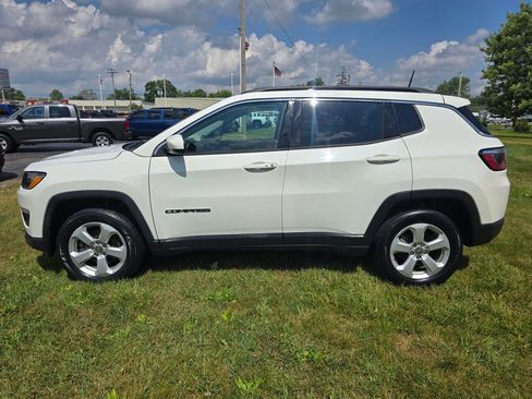 Used 2018 Jeep Compass Latitude w/ Cold Weather Group AWD/4WD image 4