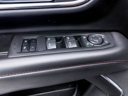 Used 2023 Chevrolet Suburban RST w/ Sport Performance Package image 36