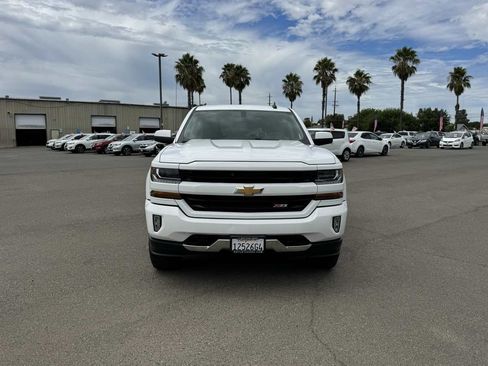 Used 2017 Chevrolet Silverado 1500 LT w/ All Star Edition AWD/4WD image 4