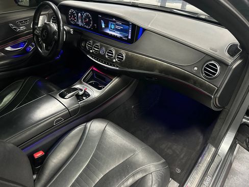 Used 2018 Mercedes-Benz S 560 Sedan image 22