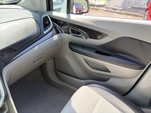 Used 2016 Buick Encore Convenience FWD image 26