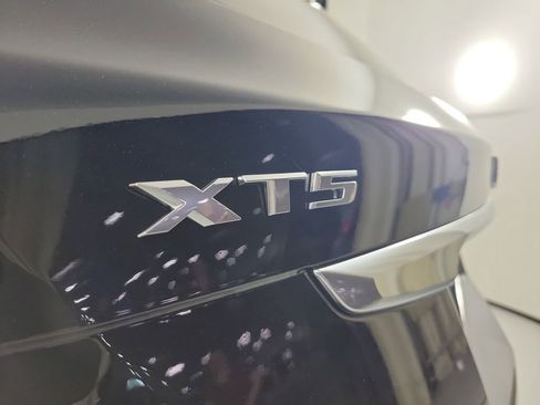 Certified 2024 Cadillac XT5 Luxury FWD image 6