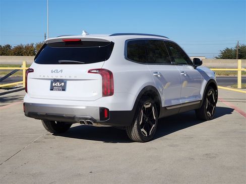 New 2025 Kia Telluride S image 4