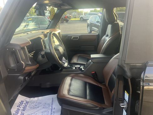 Used 2024 Ford Bronco Outer Banks AWD/4WD image 18