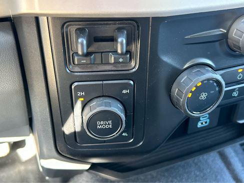 New 2025 Ford F550 4x4 Regular Cab Super Duty image 33